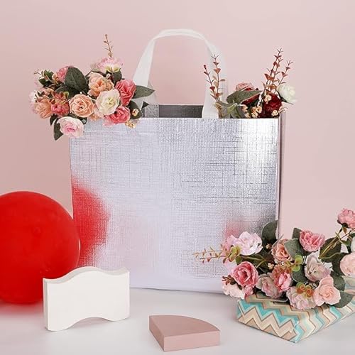 16 قطعة من اكياس الهدايا القابلة لاعادة الاستخدام من يلا جوي، اكياس هدايا متينة بسعة كبيرة غير منسوجة بتصميم لامع معدني ومقابض وقواعد، شنط هدايا انيقة متعددة الاغراض لاعياد الميلاد/الزفاف/الحفلات (فضي