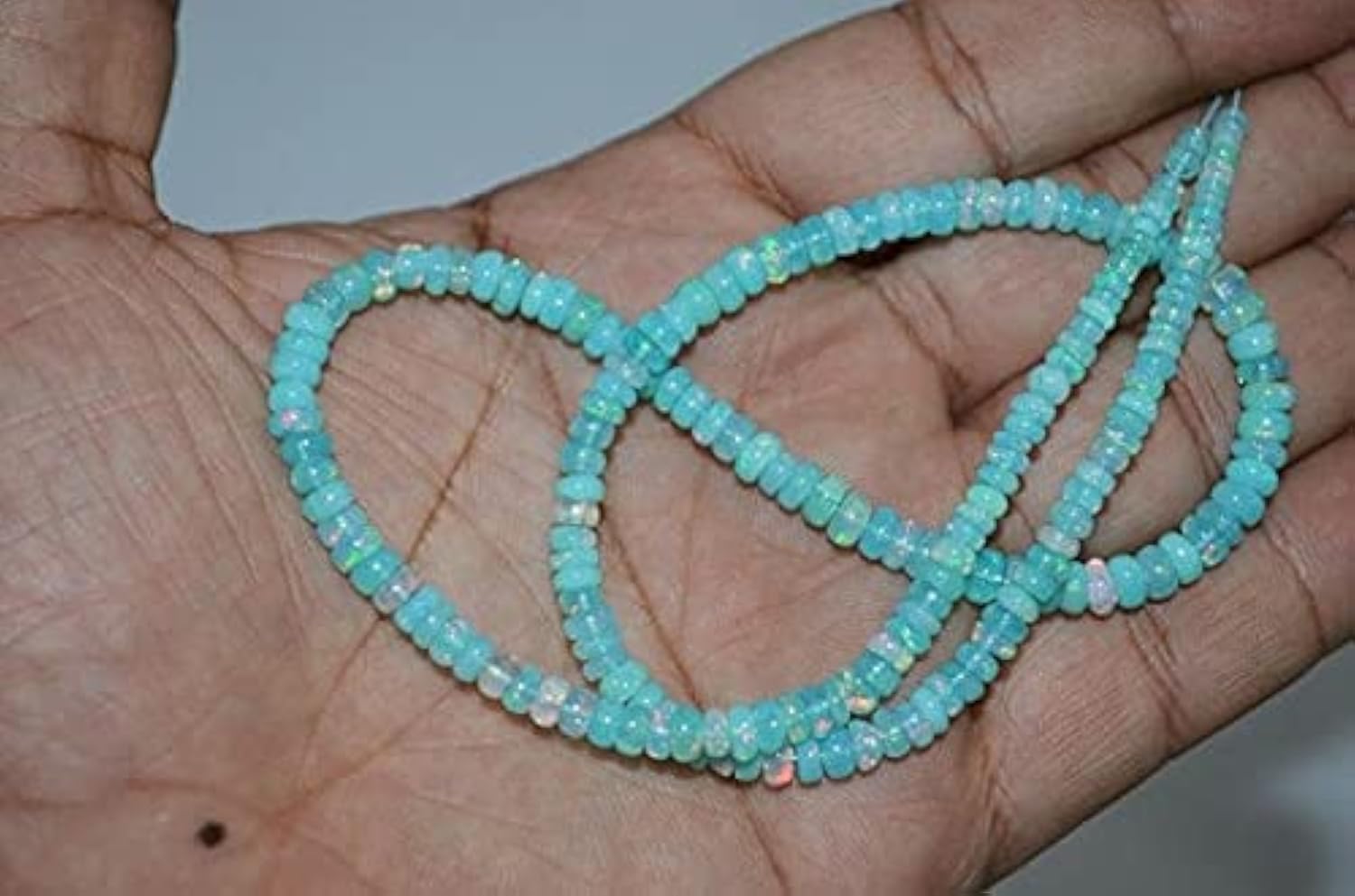 Opale éthiopienne lisse contre les perles irrégulières : fil 16 pouces LKBEADS pour enfilage facile