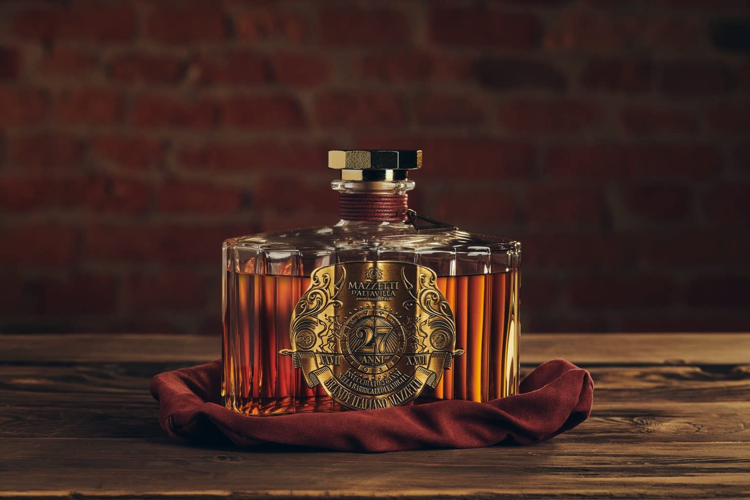 Mazzetti d'Altavilla Brandy 27 anni con Panno 0,70 lt.