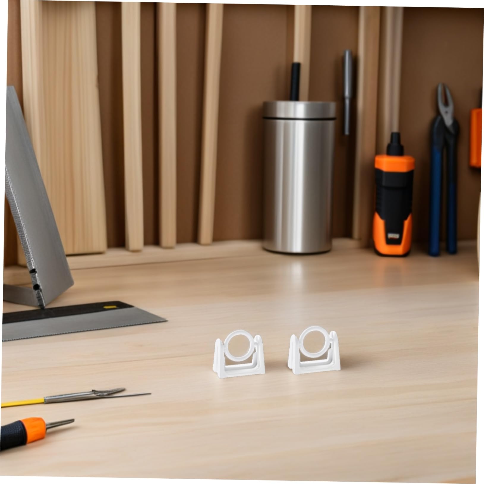 TOPBATHY 30 Pièces Supports de Rideaux Adhésifs Lot de Crochets Muraux Rotatifs Plastique Blanc Installation sans Perçage pour Barres de Tension pour Surfaces Lisses