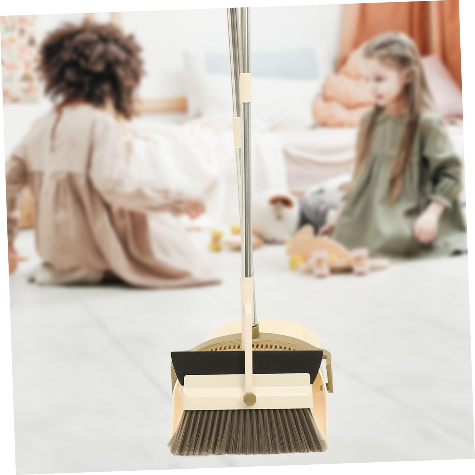 FRCOLOR Kehrschaufel und Besen Satz Bodenreinigungswerkzeug aus Kunststoff und Metall mit Wandhalterung Einfach zu Bedienen für Hausreinigung und Gartenpflege
