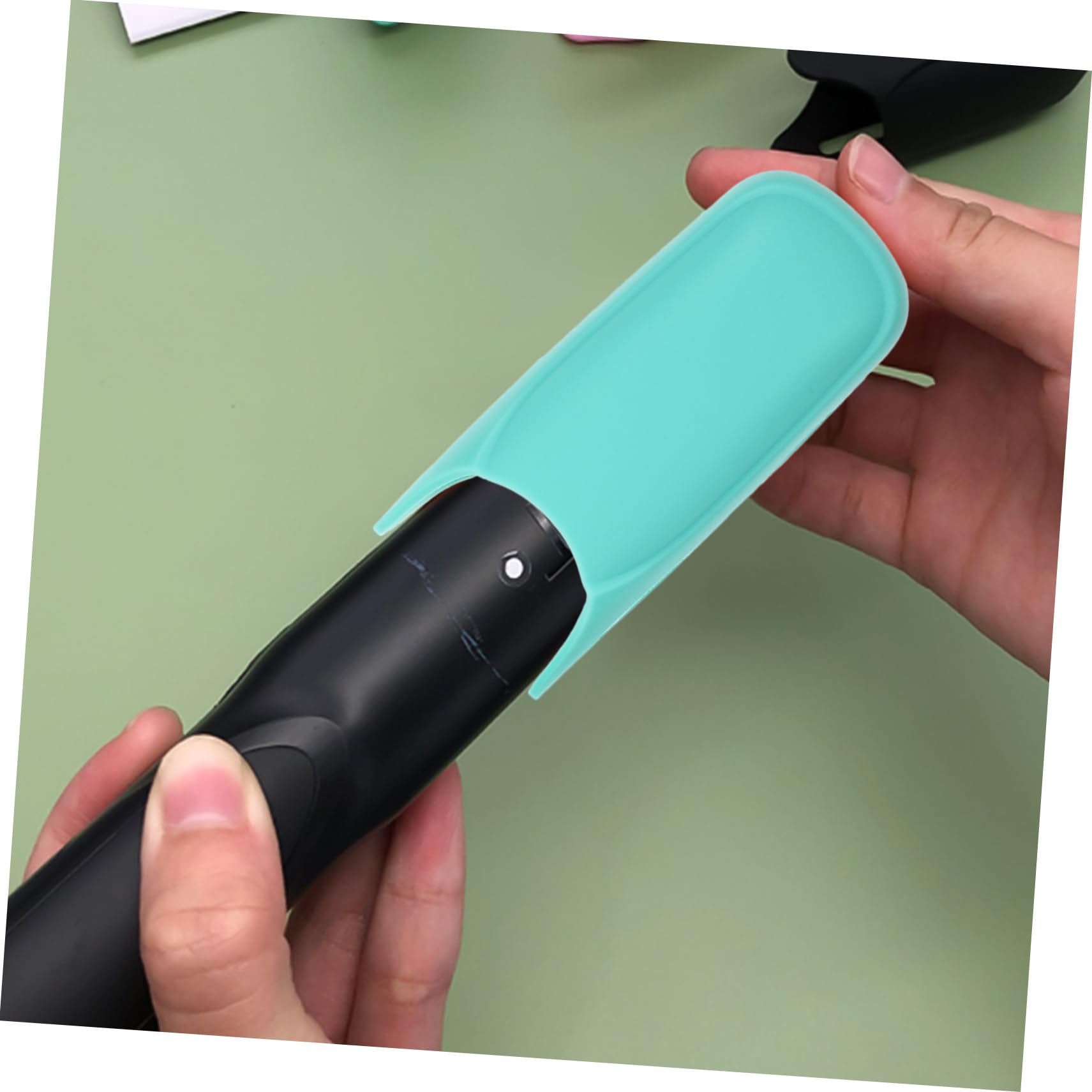 Protector de Silicona Adecuado para Proteger el Cabello Peinado para Plancha y Rizador de Pelo Fundas Resistente al Calor Lavable y Ligera