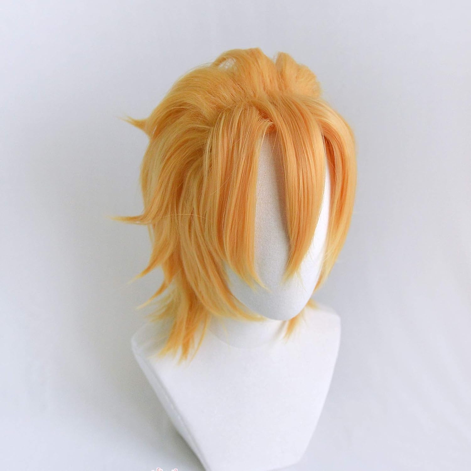 ショートウィッグ　　ネット付き Amazon | コスプレウィッグ ネット付きショート ゴールド 黄金の
