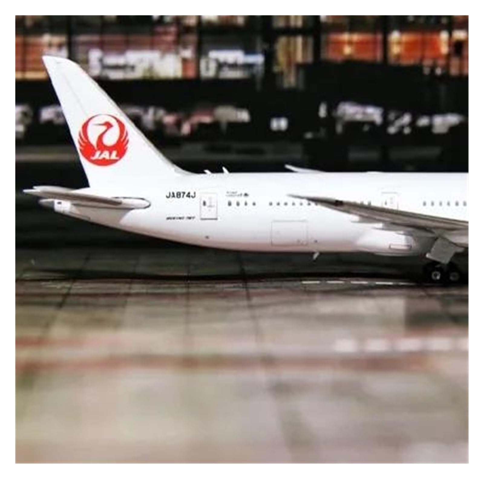 Amazon.co.jp: 飛行機模型飛行機おもちゃの飛行機模型 1/400