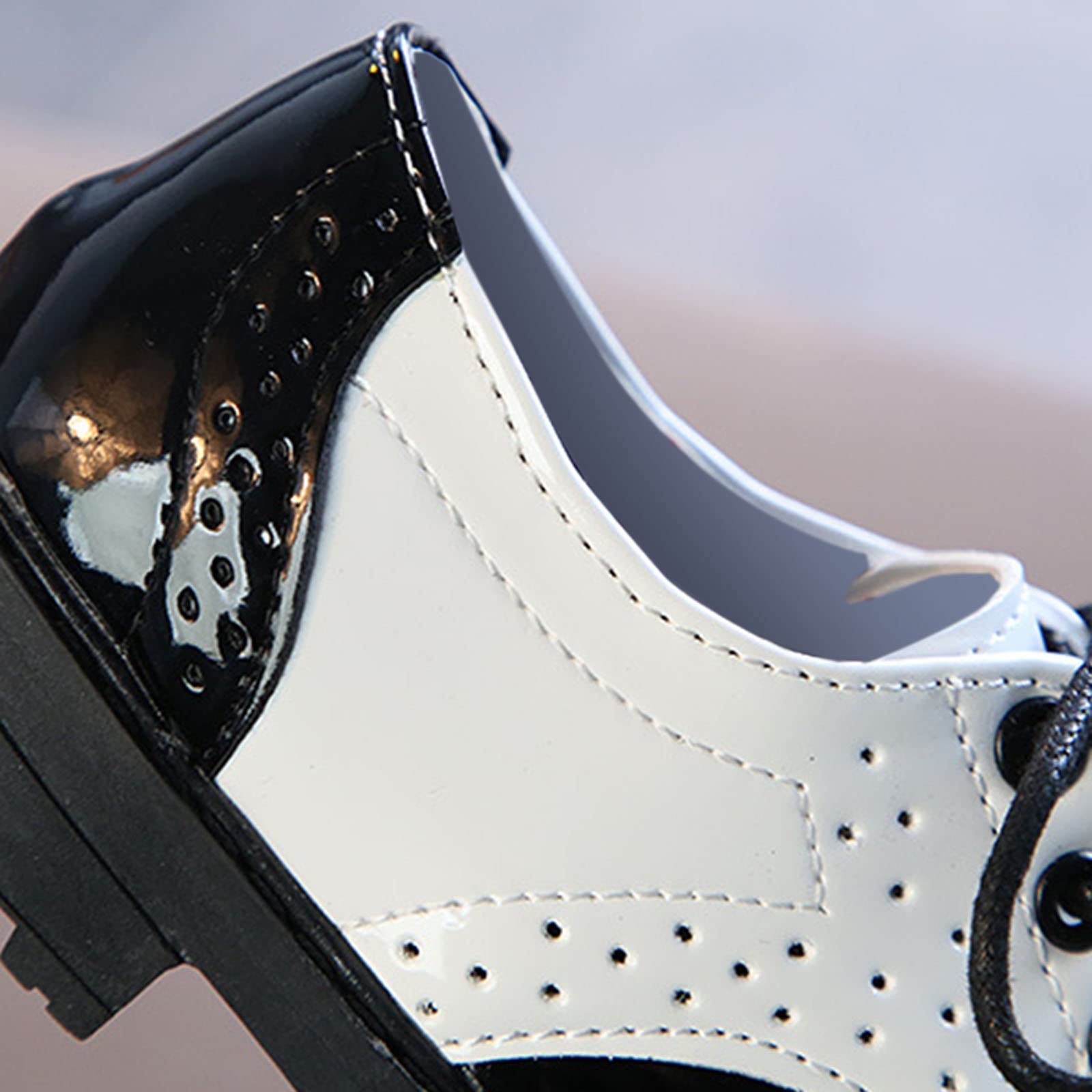Primavera y verano suela de goma suave y ligera con cordones, zapatos de moda brillantes para niños alarma de precios