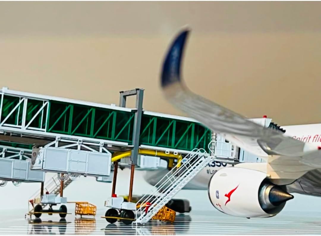 茶道具　香合　土井義峰　菊彫根来 茶道具 香合 土井義峰 菊彫根来 a862 香合 白漆 菊彫 土居義