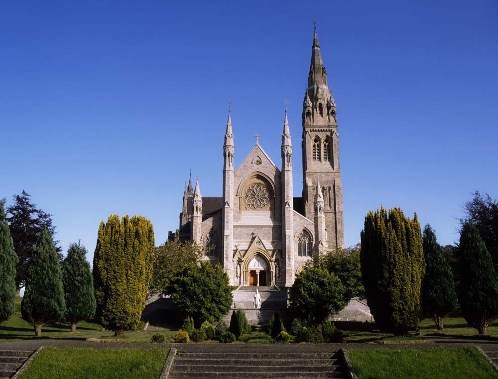 Catedral de San Macartán, Co Monaghan, Irlanda; catedral del siglo XIX diseñada por J.J Mccarthy por The Irish Image Collection/fotos de diseño (34 x 26)