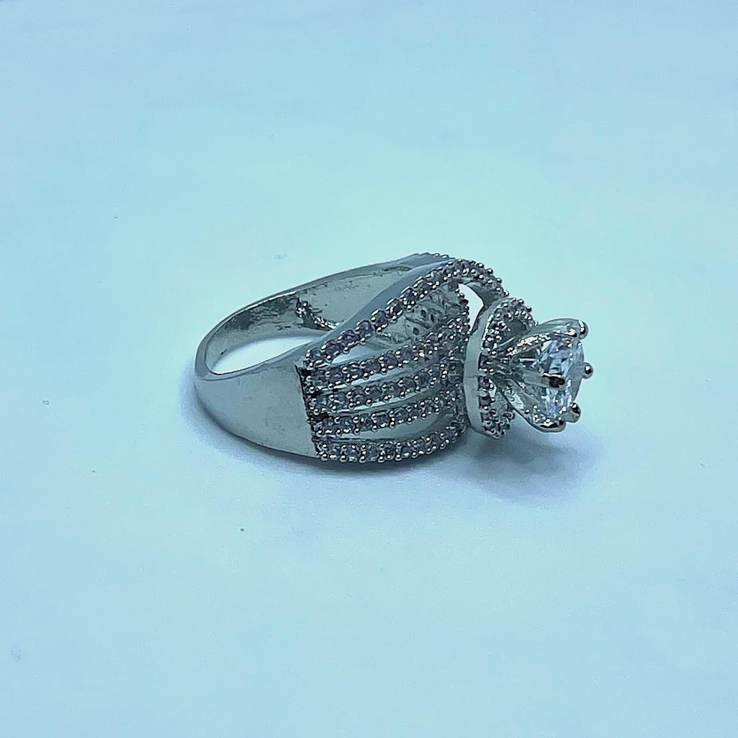 Women’s American Diamond Ring – Sparkling Round, Ideal for Engagement or Anniversary.