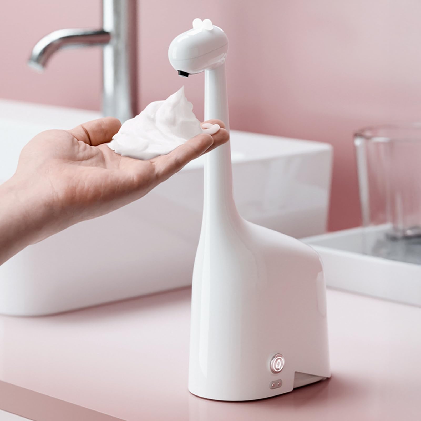 Dispenser automatico di sapone touchless, design carino giraffa con funzione timer, IPX5 impermeabile ricaricabile, pompa per lavaggio a mano per bagno e cucina, bianco