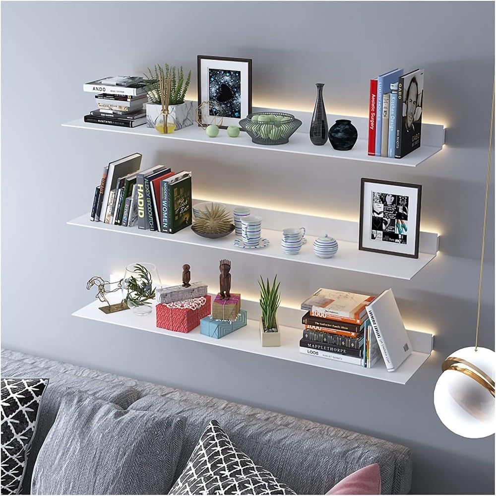 Étagère murale flottante à LED pour éclairer un salon trop sombre