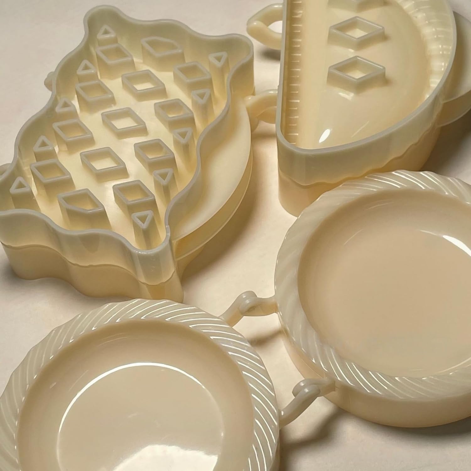 3PCS Classic Mini Hand Pie Moldes, Mini Pie Maker, Juego De Moldes Para Prensa De Masa Para Pasteles ABS Respetuoso Con El Medio Ambiente Mini Hand Pie Maker Para Apple Pie Cocina Navidad