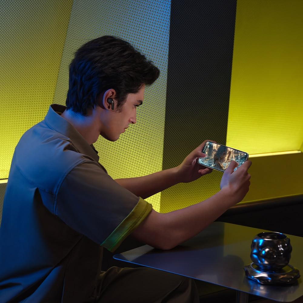 Xiaomi POCO F7 - Smartphone da 12 + 256 GB, fotocamera Sony da 50 MP con OIfS, schermo AMOLED da 6,83" 1,5 K a 120 Hz, Snapdragon 8s Gen 4, Hypercharge 90 W, caricatore non incluso, bianco