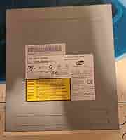 D-LITE DVD.CDセット Amazon.com: Lite-On SOHC-5232K 52x32x52 CD-RW/16x DVD-ROM