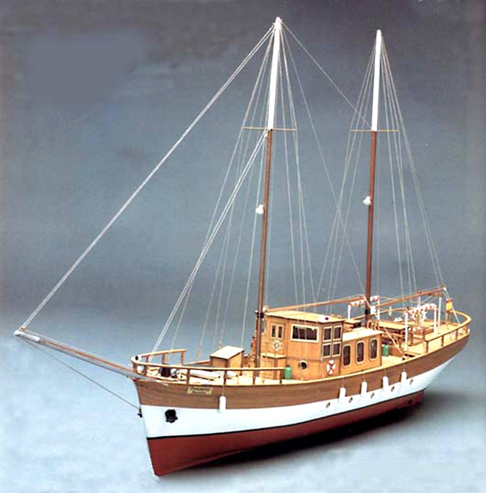 Trotamares - premium model ship kit by Mantua