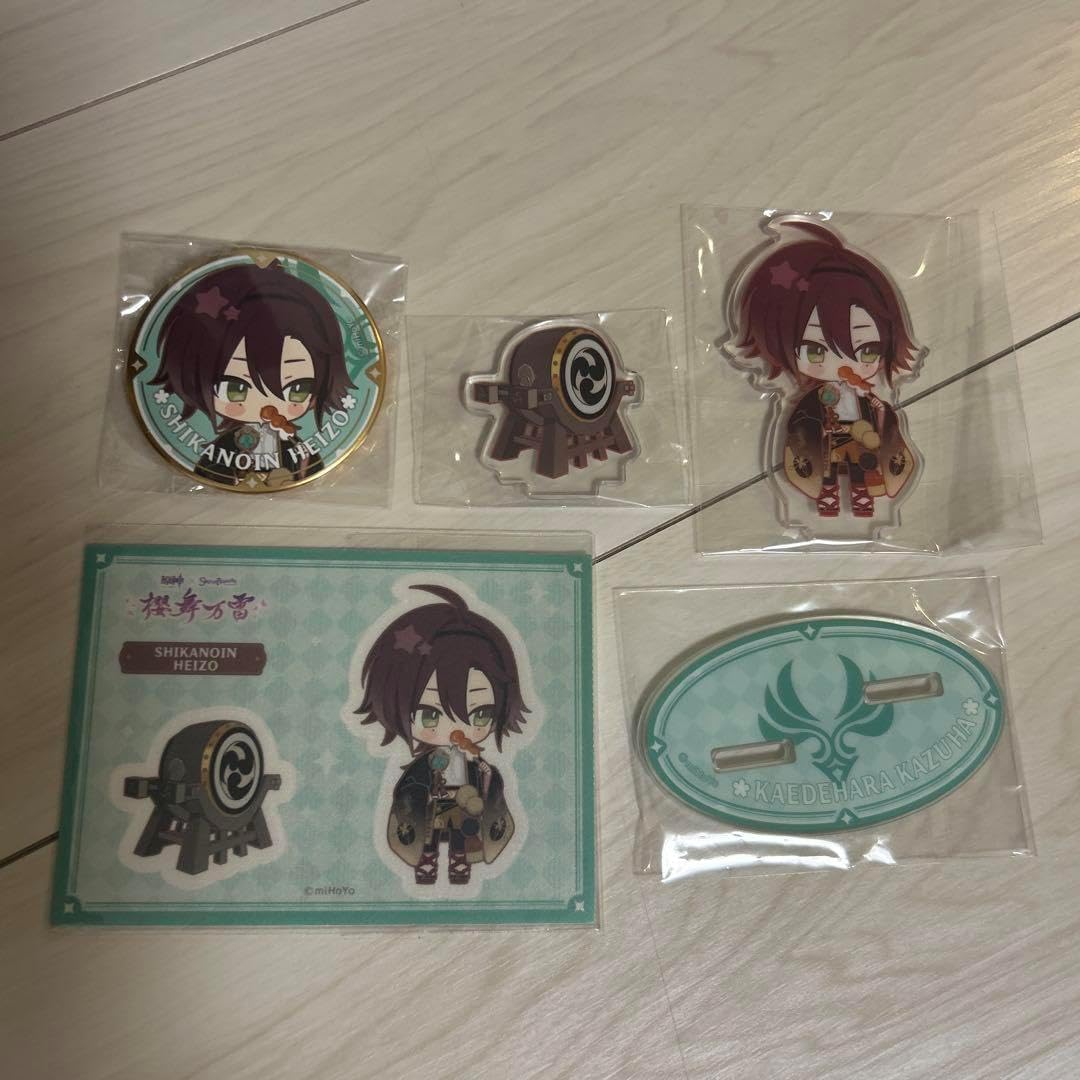 原神 楓原万葉 鹿野院平蔵 アクスタ ポストカード 缶バッジ グッズ まとめ売り 原神 楓原万葉 鹿野院平蔵 アクスタ ポストカード 缶バッジ グッズ