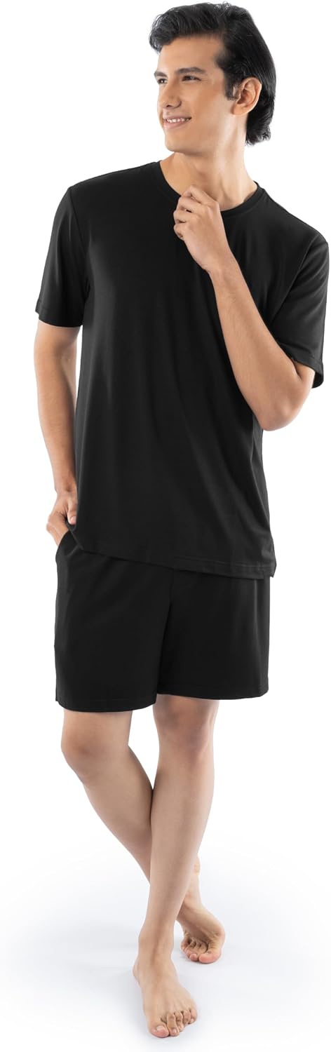 Fruit of the Loom Men's 360 Stretch T-Shirt and Shorts Pajama Sleep Set