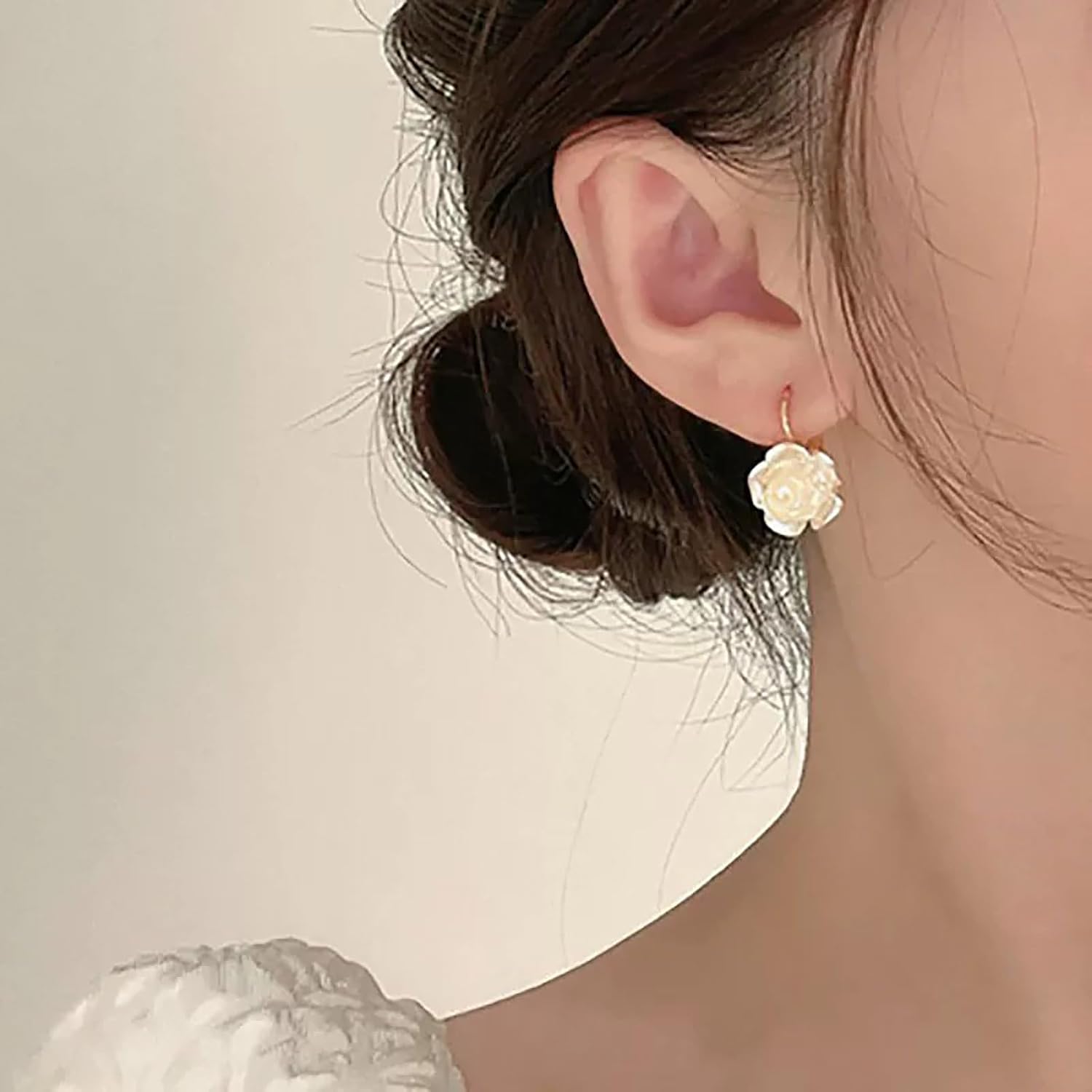 Bohemian Camellia Dangle Earrings White Enamel Camellia Flower Earrings White Acrylic Rose Drop Earring Small 3D Rose Flower Earring Jewelry for Women - Image 5