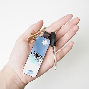 Amazon.co.jp: [DanAci] 東方 博麗霊夢 キーホルダー 車 キーチェーン