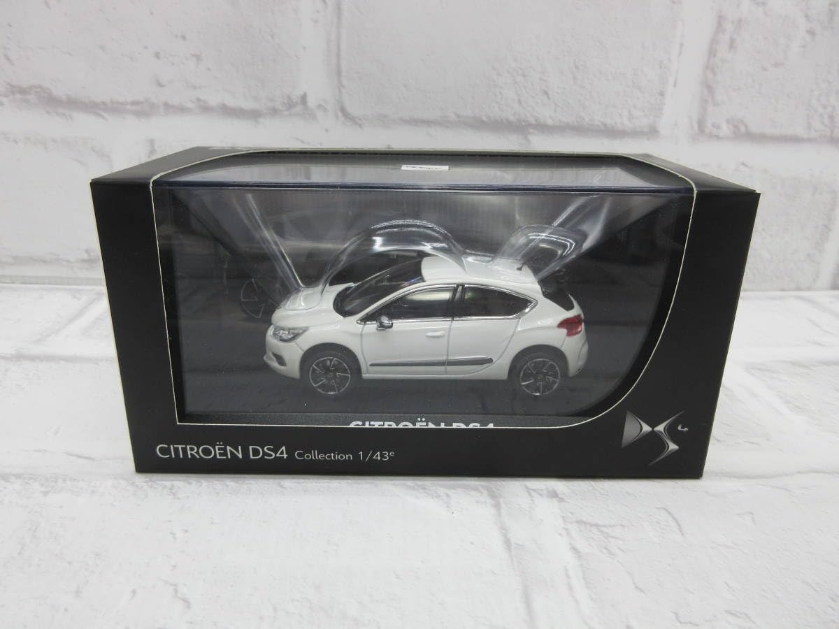 ミニカー 1/43 ノレブ シトロエン DS4 ホワイト ディーラー正規品