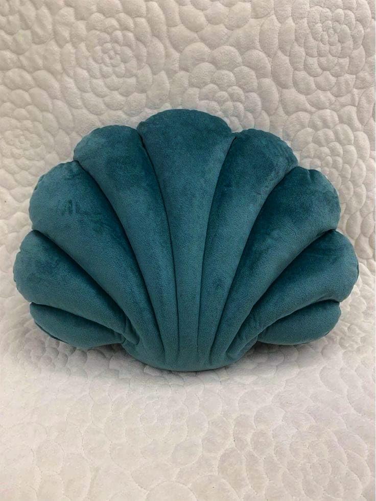 LALA HATHRASI Throw Pillows Shell Shaped Accent Throw Pillow Covers, Soft Velvet Insert Included Cushion for Couch Bed Living Room, Dark Green Color, 16x16 inches (B0CCSQL35K) Amazon Price History, Amazon Price Tracker