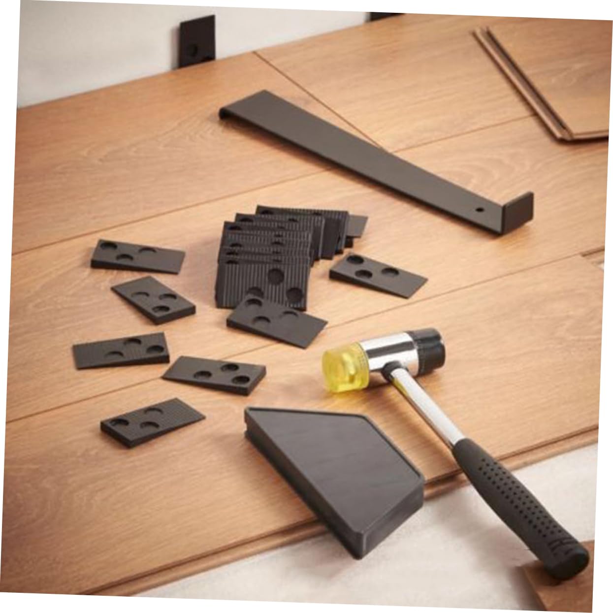 OSALADI Kit Complet Doutils Dinstallation De Parquet 23 Pièces - Parfait Pour Les Sols Stratifiés Et En Bois Dur - Bloc De Frappe Barre De Traction Maillet Et 20 Entretoises
