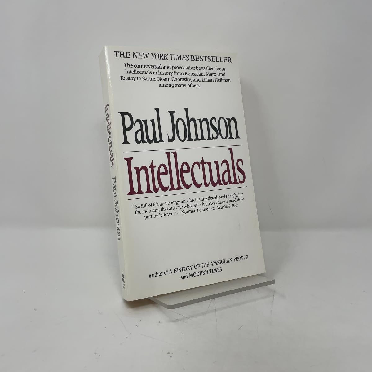 Buy Intellectuals — BookShops.in
