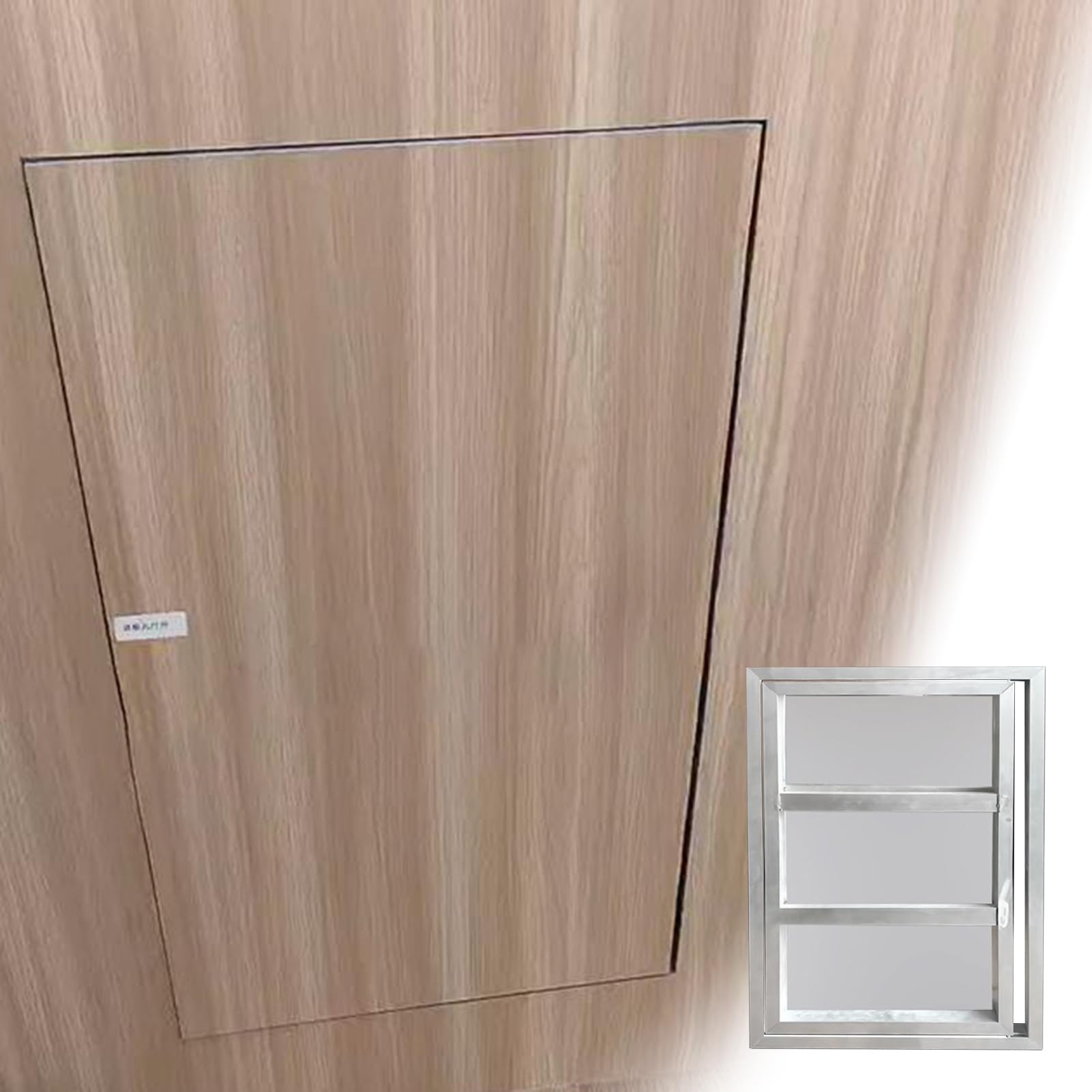 Puerta de acceso oculta para el ático, ideal para reformas modernas y discretas