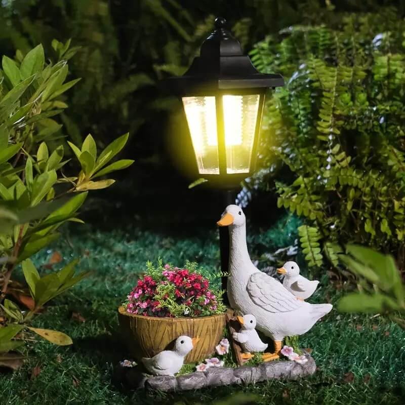 Irrigat Garden Ornaments Outdoor & Garden Decor, Duck Solar Garden Ornaments with Lantern Planter, Resin Garden Statues for Patio Lawn, Unique Mothers Day Garden Gifts for Women Mom