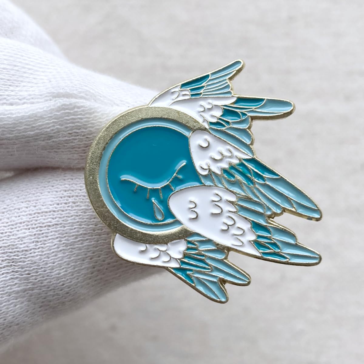 Amazon.co.jp: 羽のある瞳2個セット 天使の眼 悪魔 邪視 目ペア