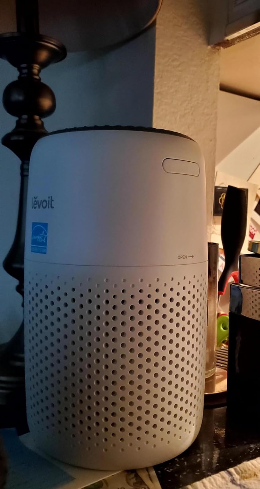 Levoit air purifier with essential oil aromatherapy pad