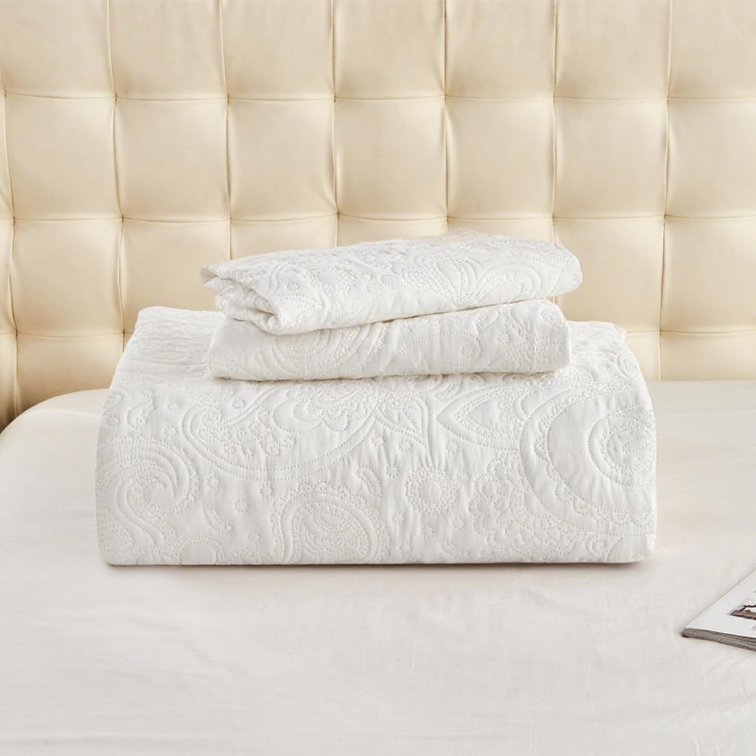 Oversized King Quilts 128x120, California King Bedspreads with 2 Pillow Shams, Ultrasonic Quilting Floral Pattern Soft Microfiber Lightweight Extra Large King Bedspread, White - Image 8