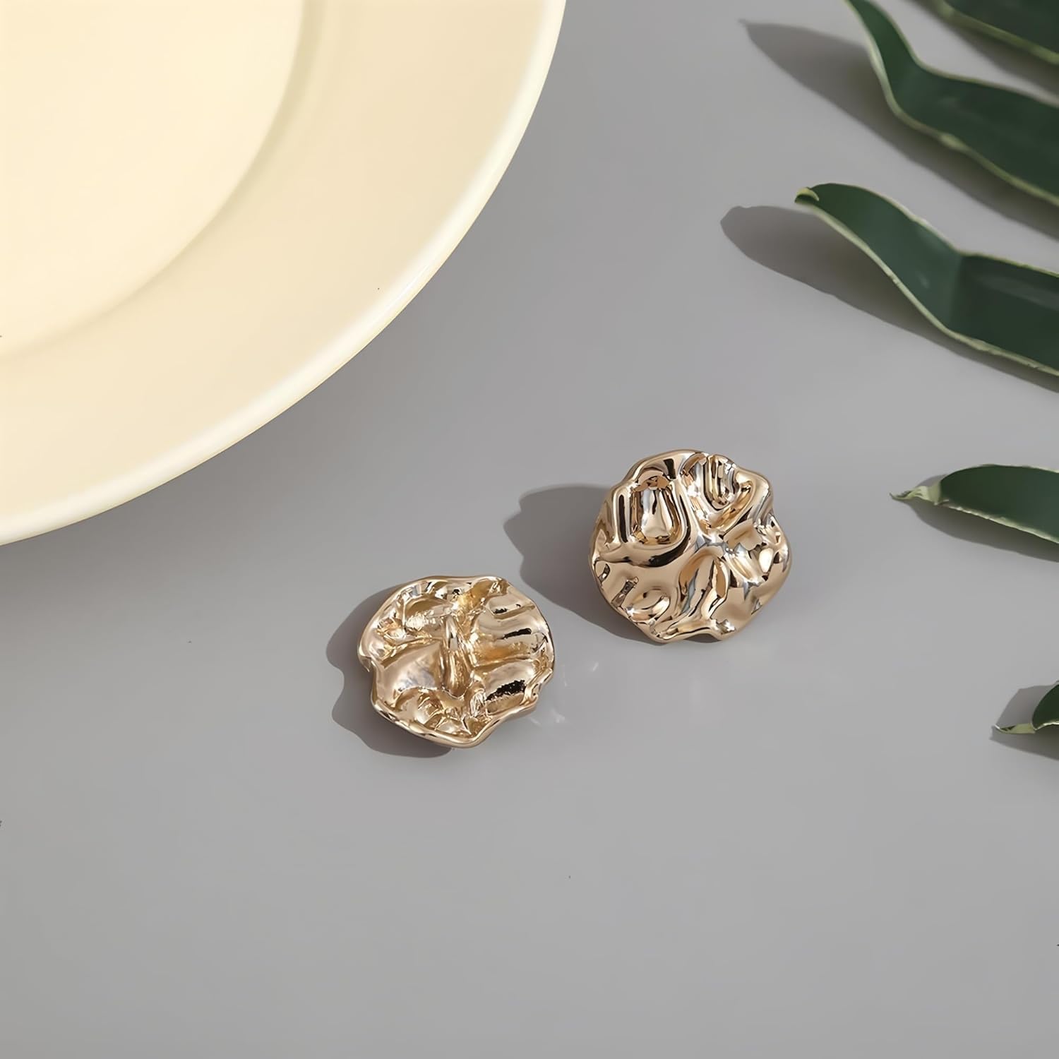 10 Pcs Gold Metal Buttons,23mm Irregular Vintage Gold Buttons,Fashion Metal Irregular Shape Button Sewing Buttons for Sewing Dress Sweater Coat Accessories DIY Clothes