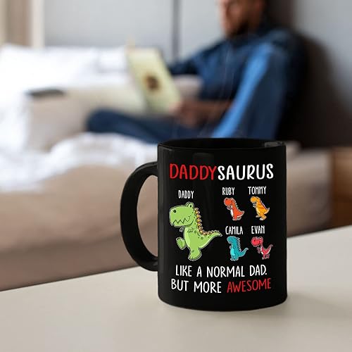 Miniatura 5 de Daddysaurus & 4 Kids - Taza de café negra de 11 15 onzas, con nombres personalizados para papá y niños, regalo para cumpleaños del día del padre,