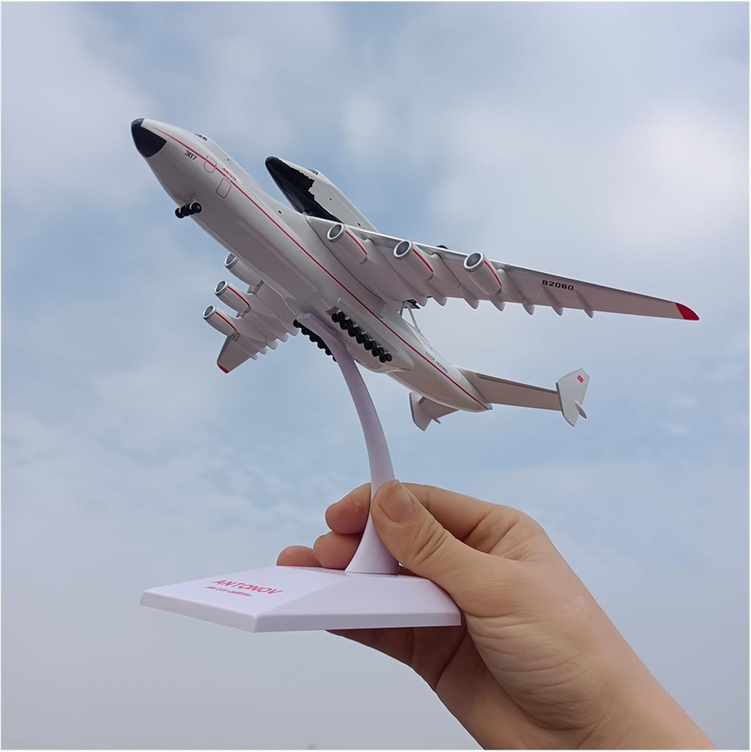 Die Cast Plane 1 400 for AN-225 Metal Die Cast Simulation Abs Passenger Aircraft Model Desktop Decoration Gift Finished Metal Airplane