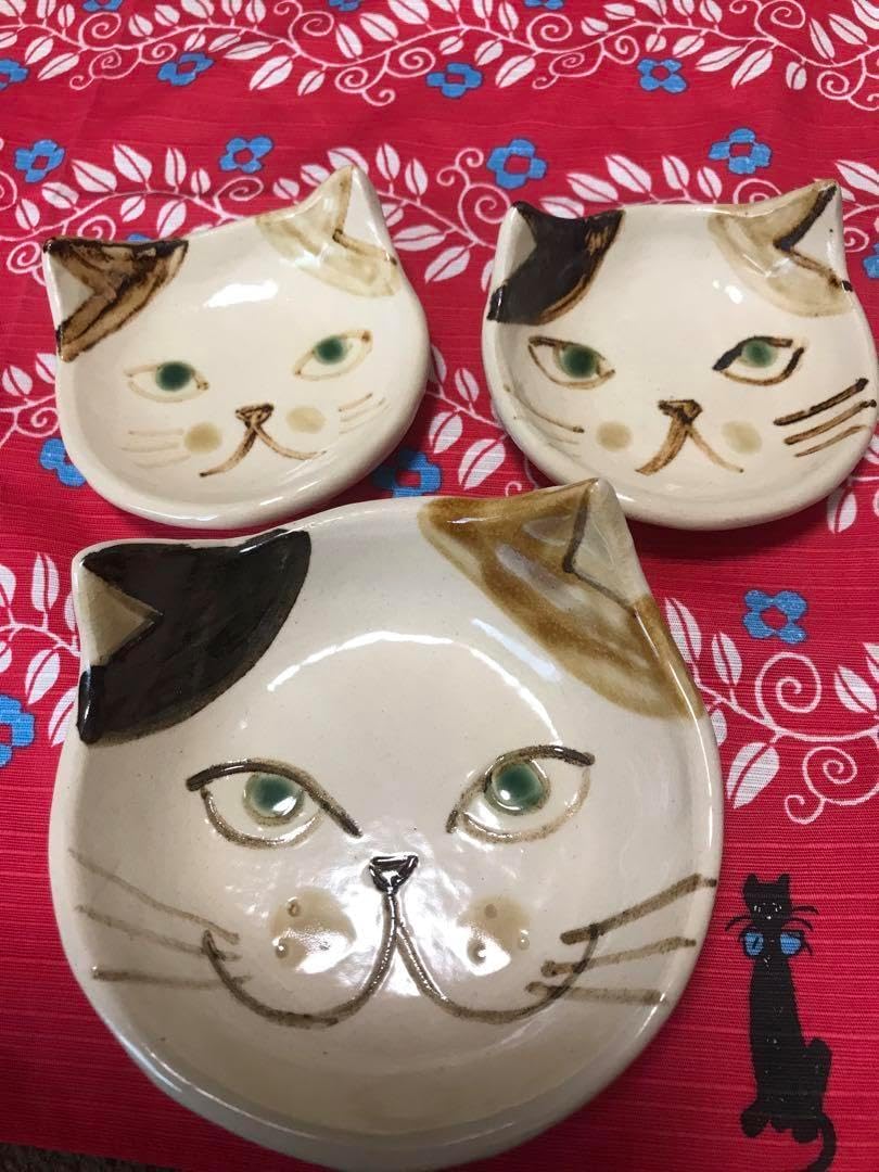 OK物三毛猫やちむんけつの部分ハートで可愛すぎるニャンがいた OK物三毛猫やちむんけつの部分ハートで可愛すぎるニャンがいた