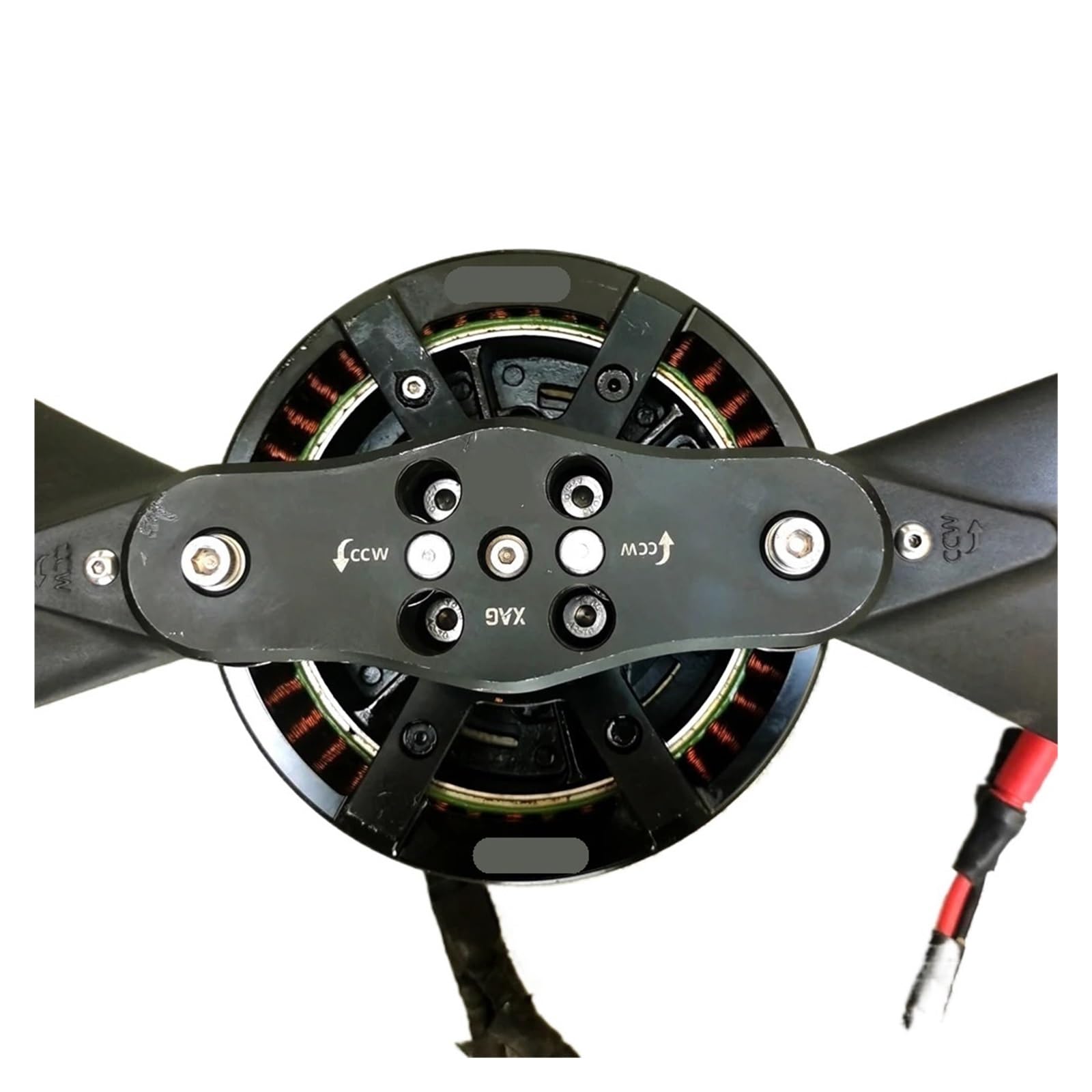 Motore a rotore esterno brushless A40 con elevata potenza di 75 KV