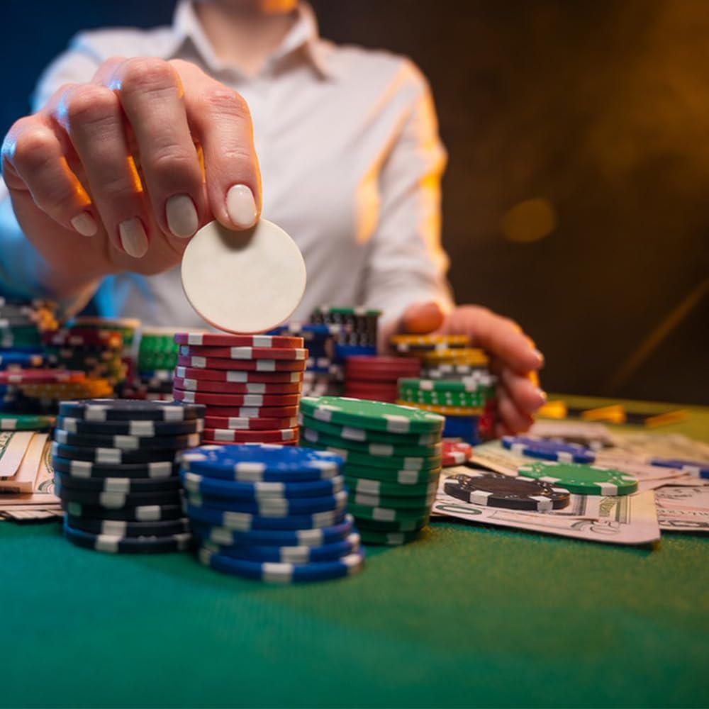 Kit de Poker 300 Pièces, Mallette de Poker Coffret de Poker Complet pour Texas Hold Em, avec Valise, Jetons de Poker et Cartes de Poker - pour Adulte Jeu de Soirée