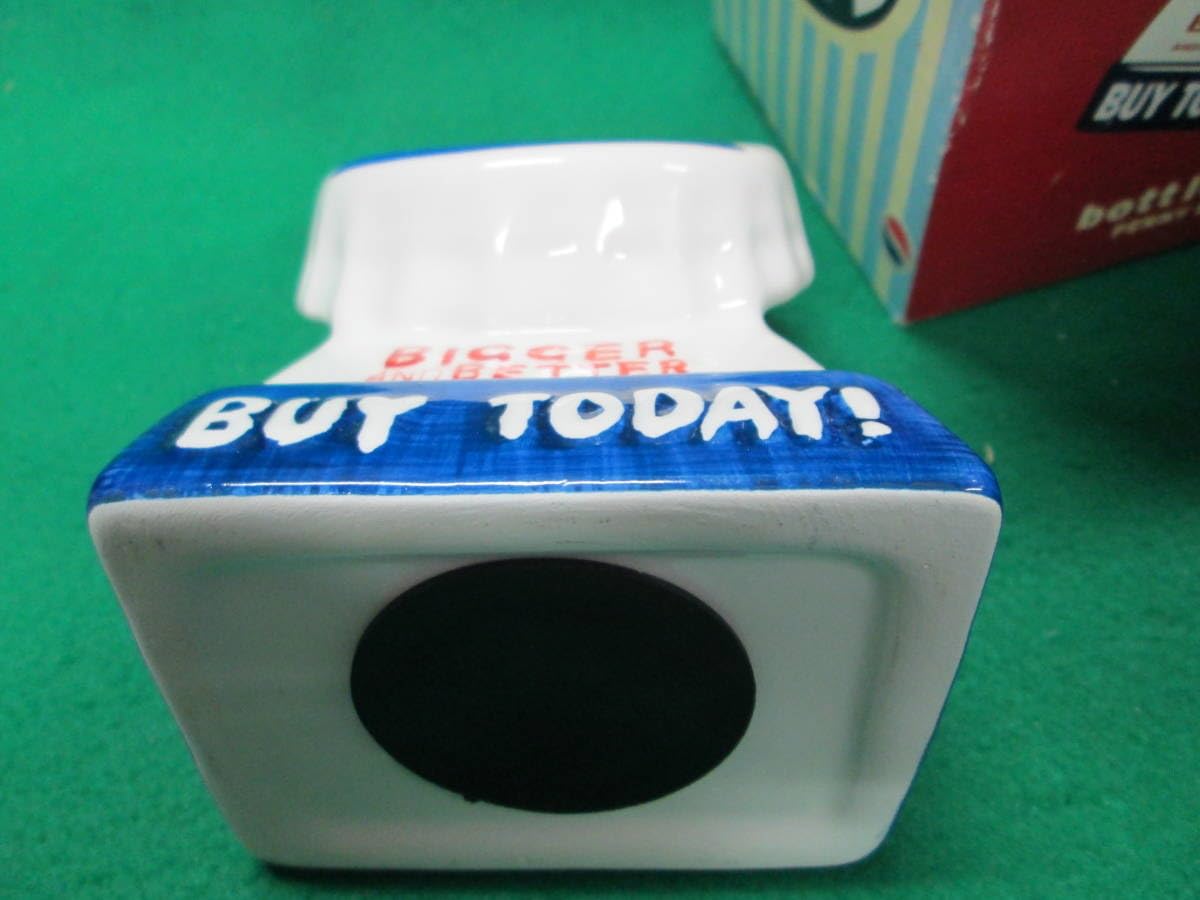 ペプシコーラ 陶器製貯金箱 Amazon.co.jp: 陶器製 ペプシ コーラ ボトル キャップ貯金箱