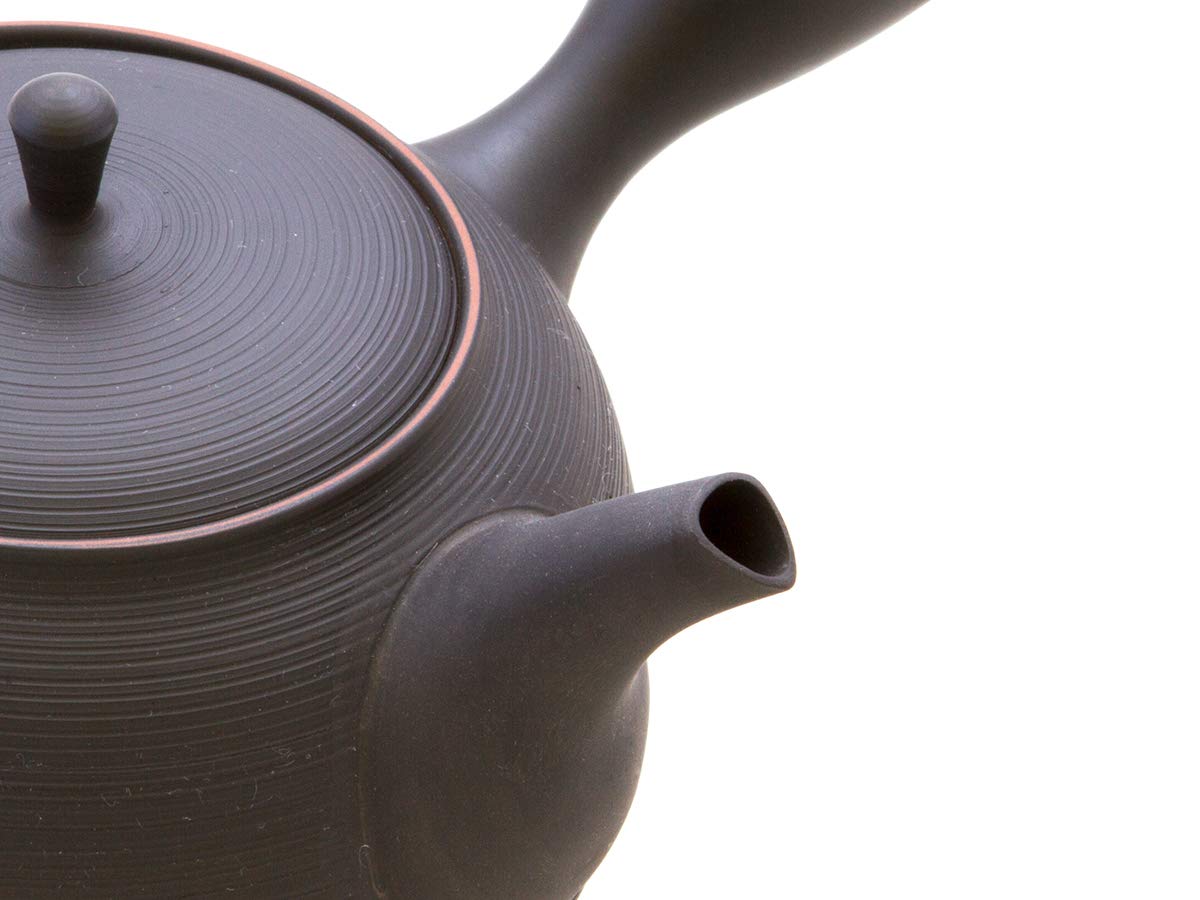 Japanische Teekanne Sendan Sen Kaku, Keramik Kyusu Tokoname Japan. Schwarz. Integriertes Tee-Sieb, Nicht glasiert