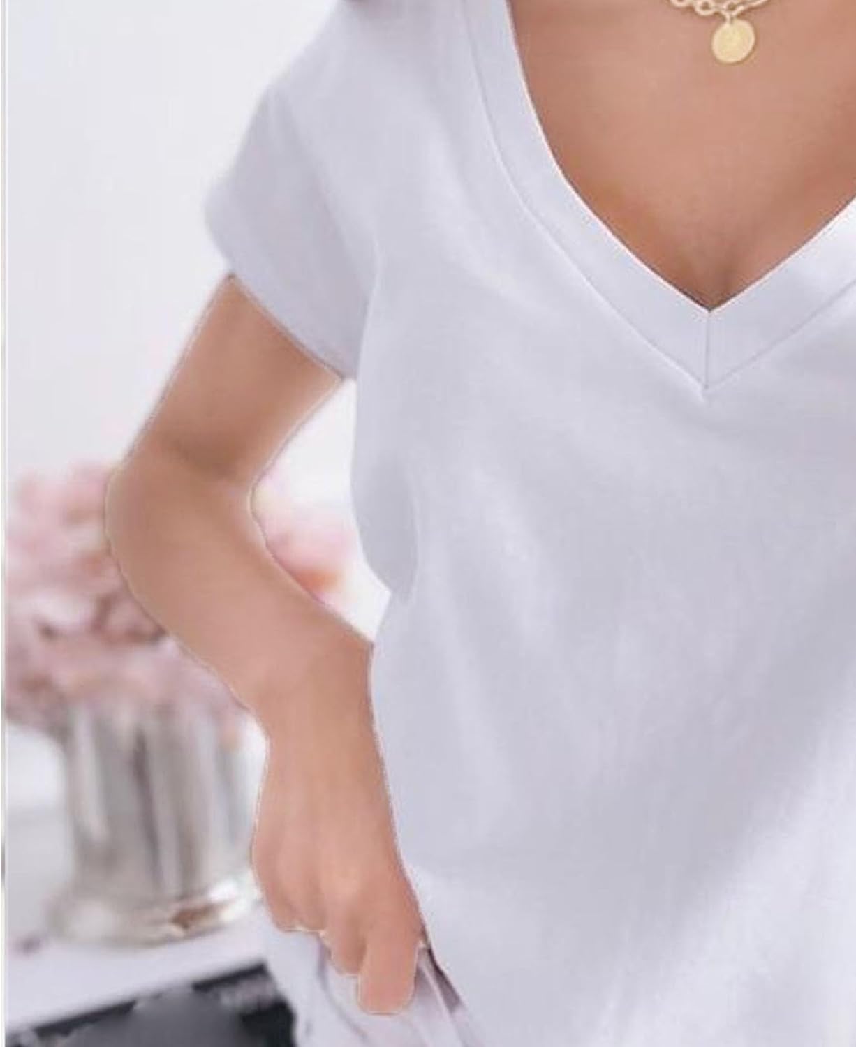 Womens V Neck Short Sleeve Tops Casual Loose Basic Tees Tunic Blouses Solid Color Trendy Summer Outfits