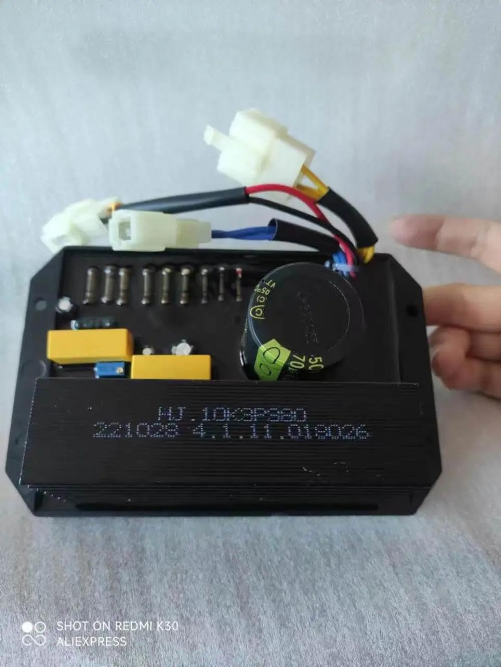 Soluzione di Alimentazione per Gruppo elettrogeno trifase Compatibile 10K3P380 AVR