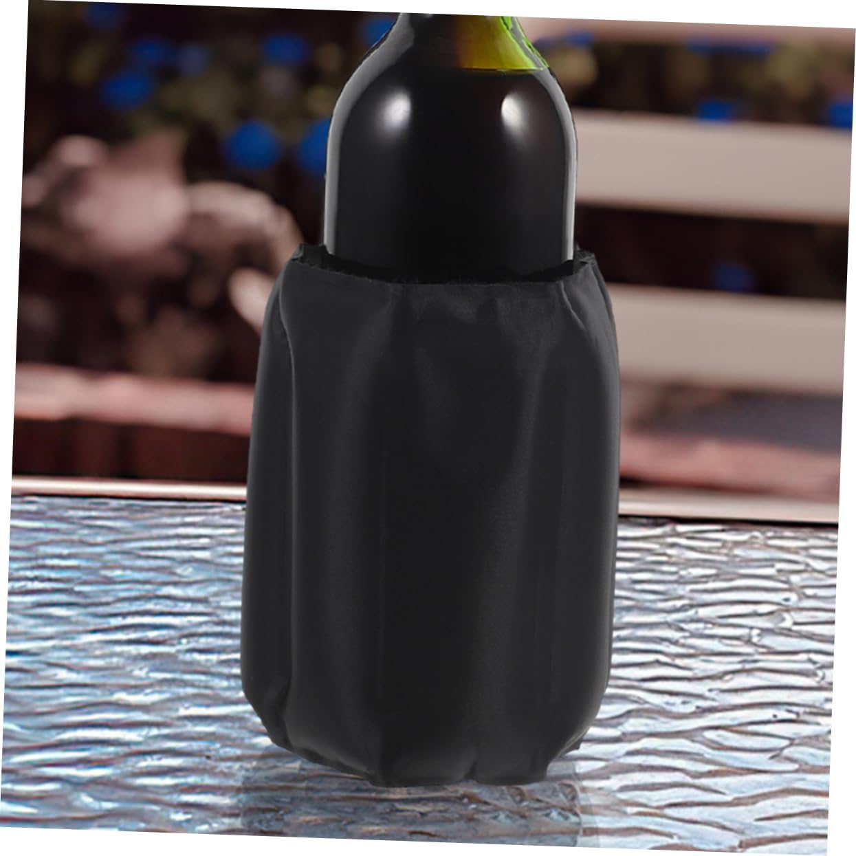 Healifty 2Pcs Wine Bottle Cooler Sleeve with Gel Ice Packs Portable Insulated Wine Chiller Safe Polyester Material Efficient Temperature Maintenance Convenient Reusable