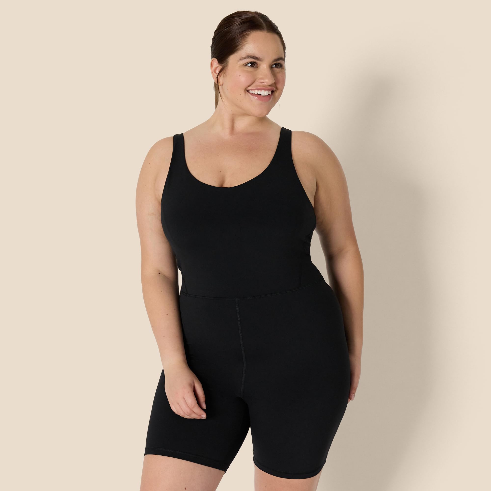 Amazon Essentials Mujer Mono Corto Deportivo FormFlex, Suave, con Sujetador Incorporado