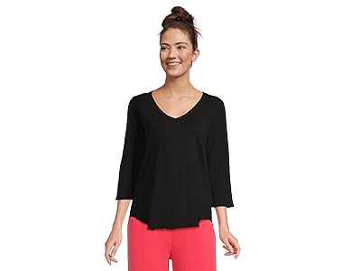 Mod-o-doc 3/4 Sleeve V-Neck T-Shirts with Curved Hem Women