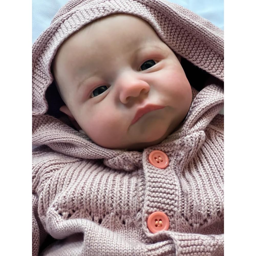 Reborn Babypuppe 45 cm, Vinyl-Material, 18 Zoll Lebensecht Baby Puppen Hellbraun Gestricktes Outfit, Sammlerpuppe für Erwachsene Handgefertigt Babypuppe mit Zubehör für Kinder ab 3 Jahren