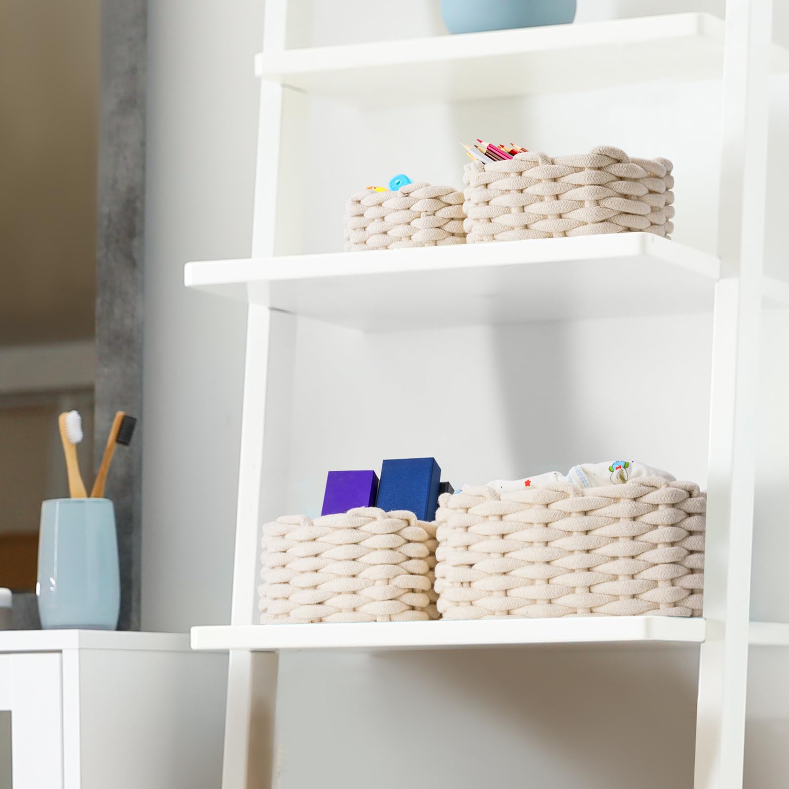 Lannvan 4er Set Aufbewahrungskorb Geflochten Baumwollseil - Korb Aufbewahrung Geflochten - Stapelbare Speicher Storage Basket für Kinderzimmer Wohnzimmer Bad,weiß/Gelb