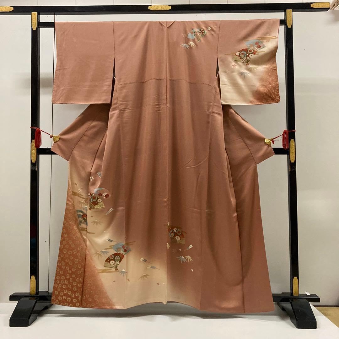 付下げ 金駒刺繍 扇子 散り桜 紋無し 正絹 T-693