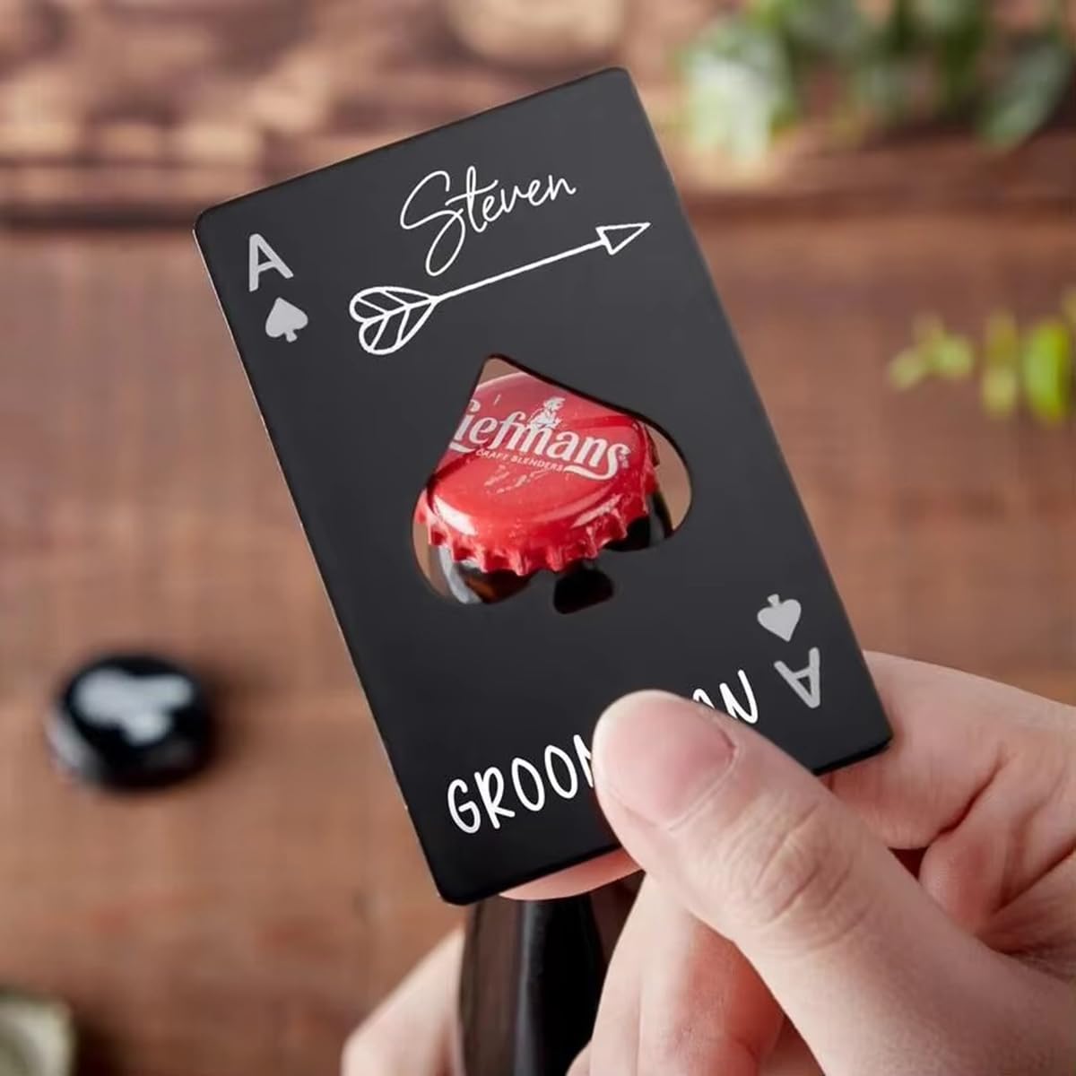 Regalos para padrinos de boda, abridor de botellas Ace of Spades, regalo de boda para padrino/padrino de boda, abrebotellas personalizado, abridor de cerveza grabado (negro, 60 unidades)
