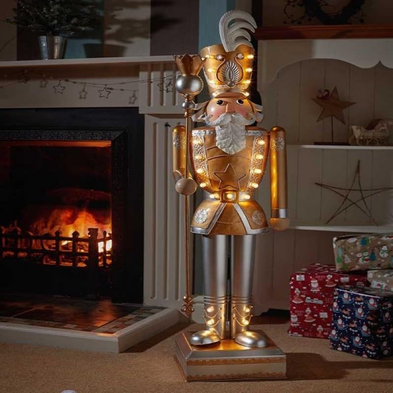 Smart Garden Three Kings - Cascanueces gigante con iluminación tradicional, dorado y blanco