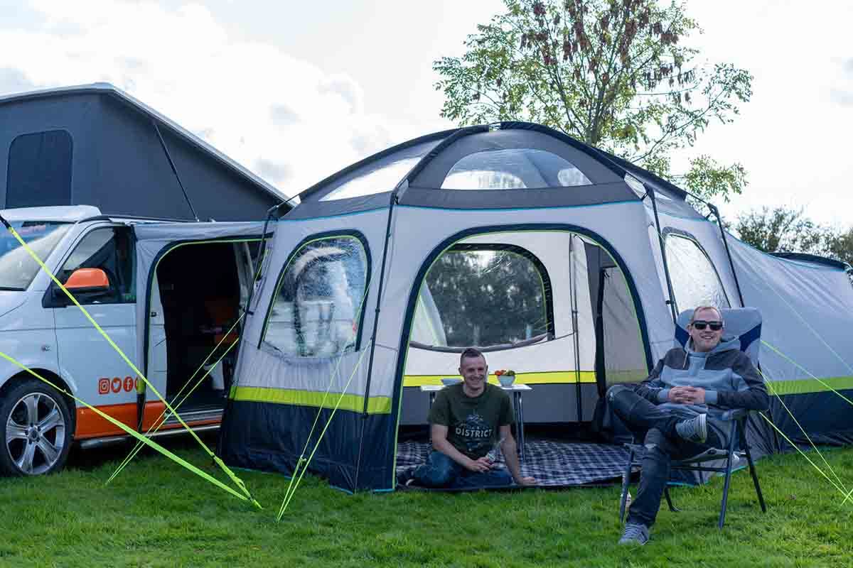OLPRO Hive Vorzelt für Wohnmobile, 3,3 m x 3,3 m, sechsseitige Markise mit 2 m x 2 m Schlafsack, eingenähter Bodenplane, freistehendes Zelt für Fahrzeuge, 190 cm - 250 cm hoch